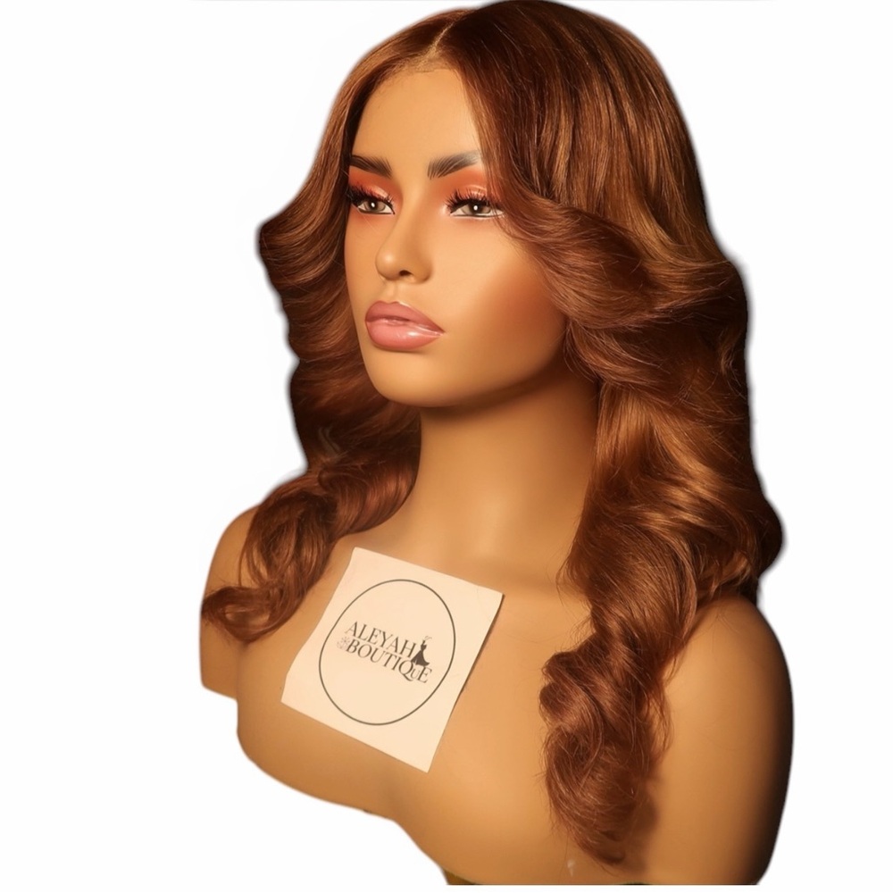 Natural Ree Wavy Hair Wig